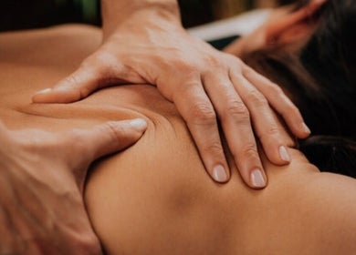 Relaxing massage at Ona's Massage Therapy in West Wickham, England, GB promoting wellness and tranquility.