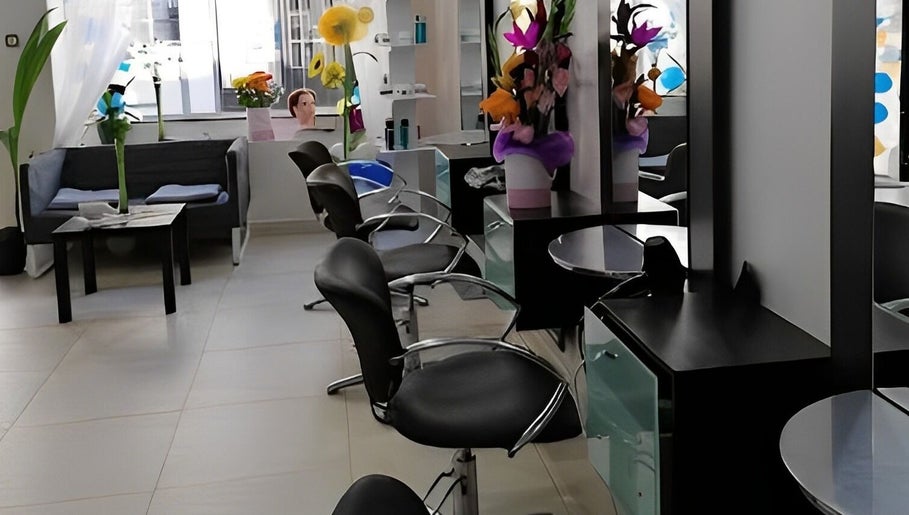 Εικόνα A.D.A Salon Clonmel 1