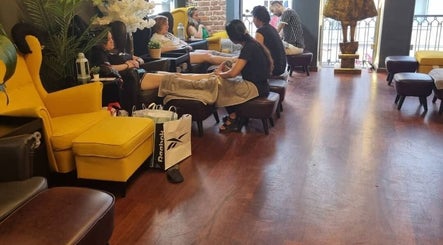 Relaxing foot massages at Royal Foot Massage, İstanbul, İstanbul, TR, in a cozy, inviting atmosphere.