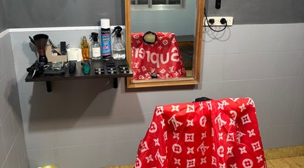 Estación de trabajo en CATA BARBER, Villa María Irene De Los Remedios De Escalada, Provincia De Buenos Aires, AR.