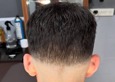 Corte de cabello nítido en CATA BARBER, Villa María Irene De Los Remedios De Escalada, Provincia De Buenos Aires, AR.