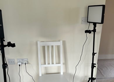 Modern lighting setup in Luna Brow Sculpt, Staines-upon-Thames, England, GB for serene beauty treatments.