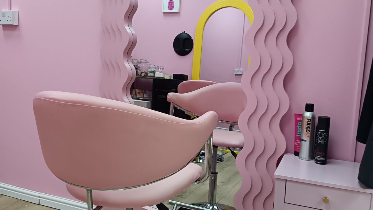 1294 Pieces Stylish Hair Salon Fun, Shopping Supermarket Creative Building Best Hair Salons near me in Cheadle, Manchester | Fresha