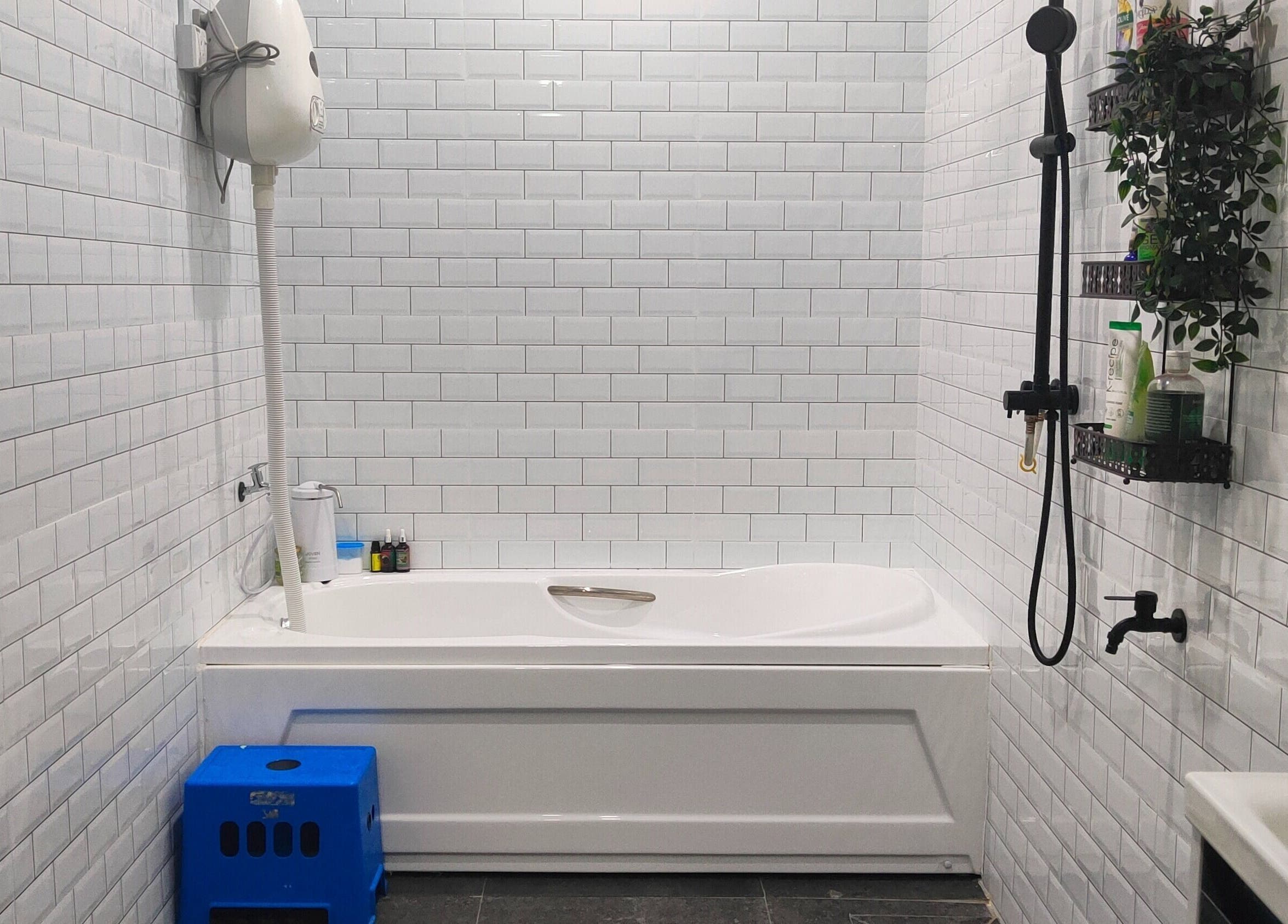 Modern bath setup at Rumah Sihat Senawang, Seremban, Negeri Sembilan, MY offering relaxation and wellness.