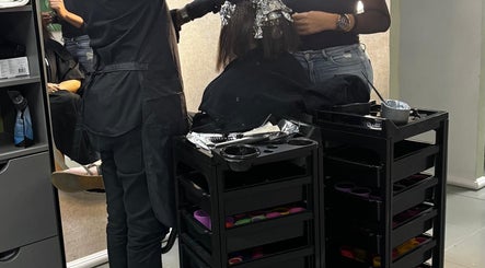 Professional hair styling at VIPA GREEN NAIL BAR & SPA in Santo Domingo, Distrito Nacional, DO.