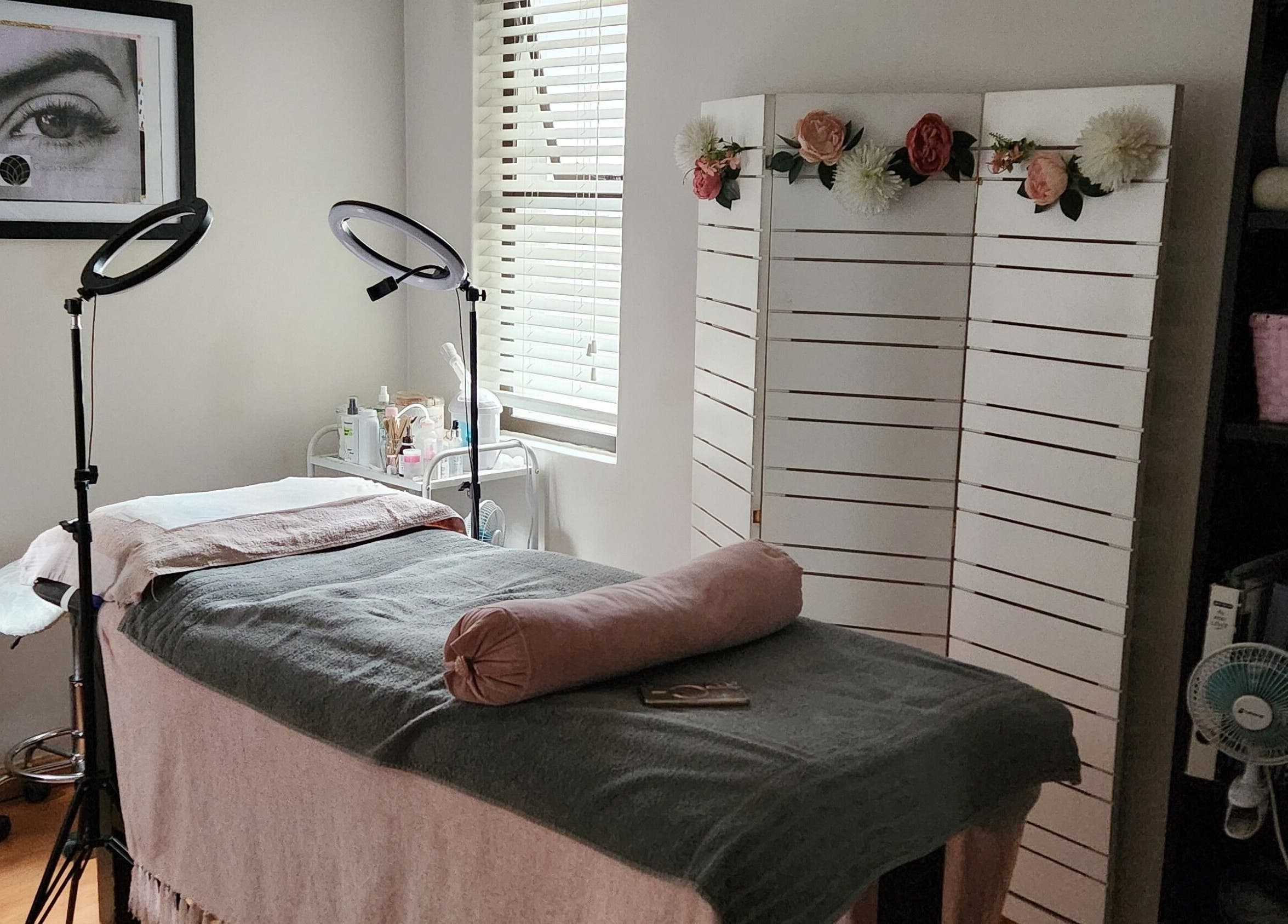Relaxing treatment room at Ella Belle Beauty Studio, Cape Town, Western Cape, ZA with cozy decor.