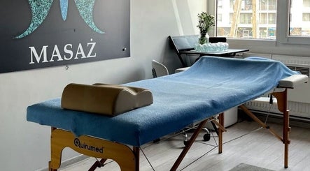 Массажный стол в Ruch Pro, Бiałystok, Województwo Podlaskie, PL, с уютной атмосферой и светом.