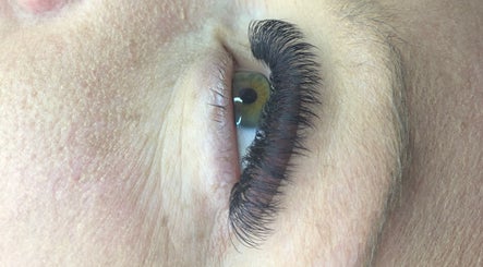 Envy Eyelash Extensions and Beauty image 2