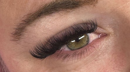 Close-up of eyelash extensions at O.luxe lash lounge, Trowbridge, England, GB.