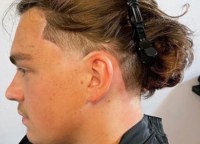Coiffure moderne et soignée chez B2S_CUTZ, Saint-martin-d'hères, Auvergne-rhône-alpes, FR.