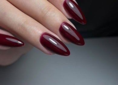 Елегантний манікюр у Laser Lashes room, Warszawa, Województwo Mazowieckie, PL.