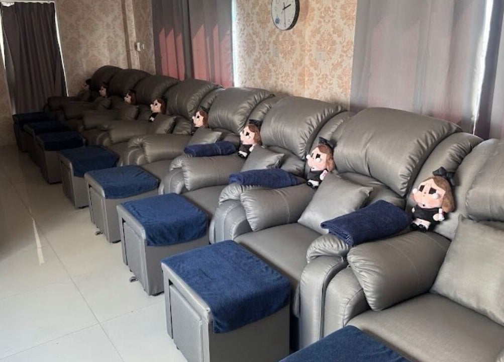 Relaxing massage chairs at Baan Nathong Massage, Krung Thep Maha Nakhon, TH, perfect for unwinding.