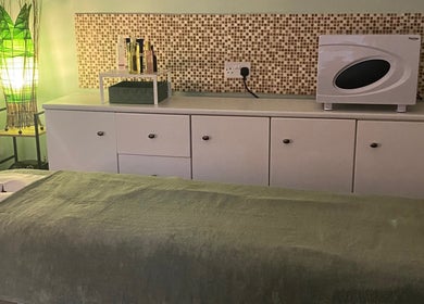 Relaxing massage room at Saltash Massage Therapy Zen with Zuzana, Saltash, England, GB, with soothing decor.