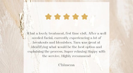 Five-star review highlighting exceptional facial treatment at NERUDA Skin in Dundee, Scotland, GB.