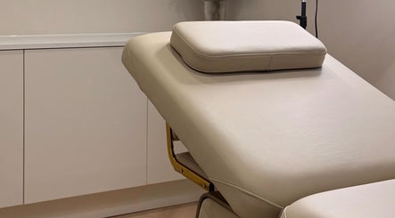 Treatment bed at The Soul Co at Maed, Sutton Coldfield, England, GB.