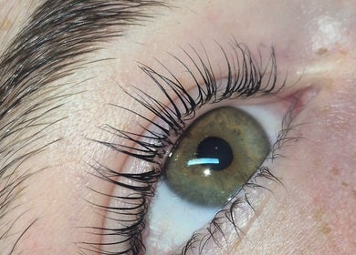 Close-up of beautifully enhanced lashes at Oliviabeautè, Eastbourne, England, GB.