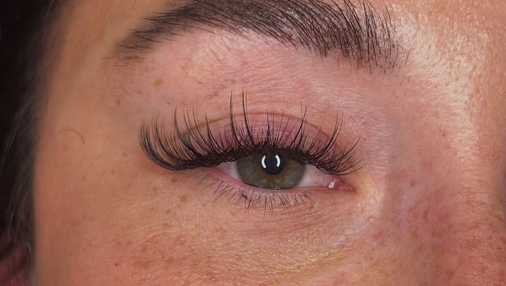 Close-up of intricate eyelash extensions at BB Lashes, Sheffield, England, GB. Natural and detailed lash artistry.