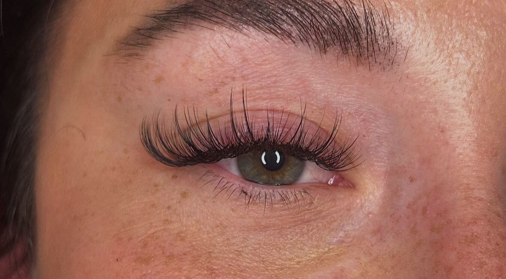 Close-up of intricate eyelash extensions at BB Lashes, Sheffield, England, GB. Natural and detailed lash artistry.