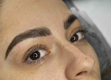 Beautifully shaped eyebrows at Sculpted by Paris, Melbourne, Victoria, AU, showcasing expert styling.