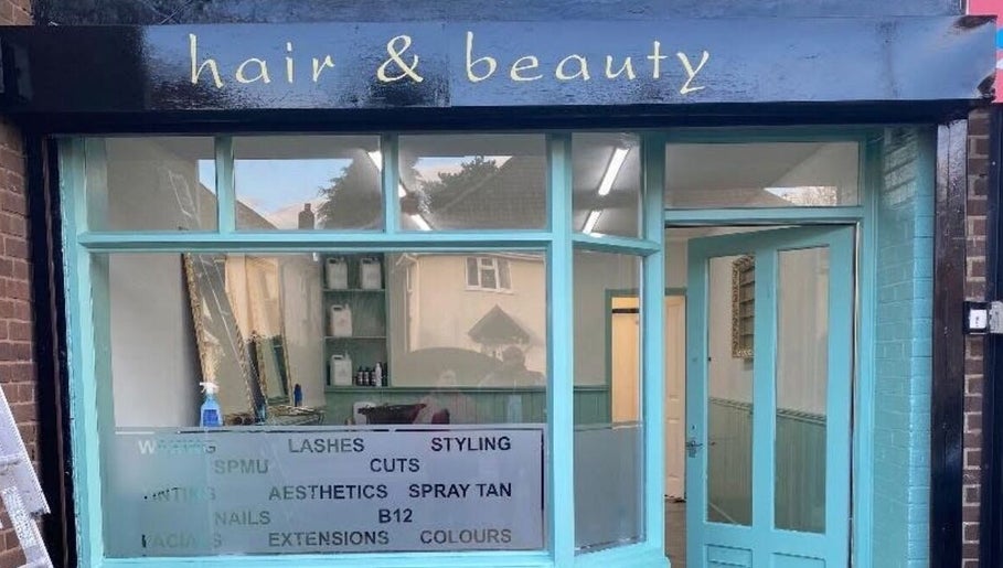 Front of Couture Hair and Beauty in Wolverhampton, England, GB showcases inviting salon facade.