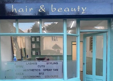 Front of Couture Hair and Beauty in Wolverhampton, England, GB showcases inviting salon facade.