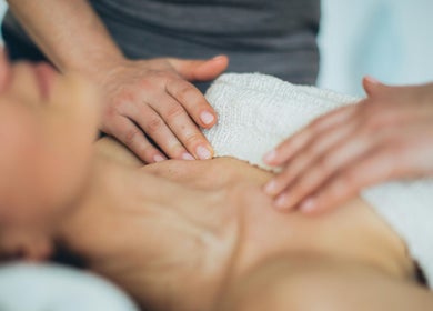 Massage apaisant à Romain Deleau - Massage à domicile, Rouen, Normandie, FR.