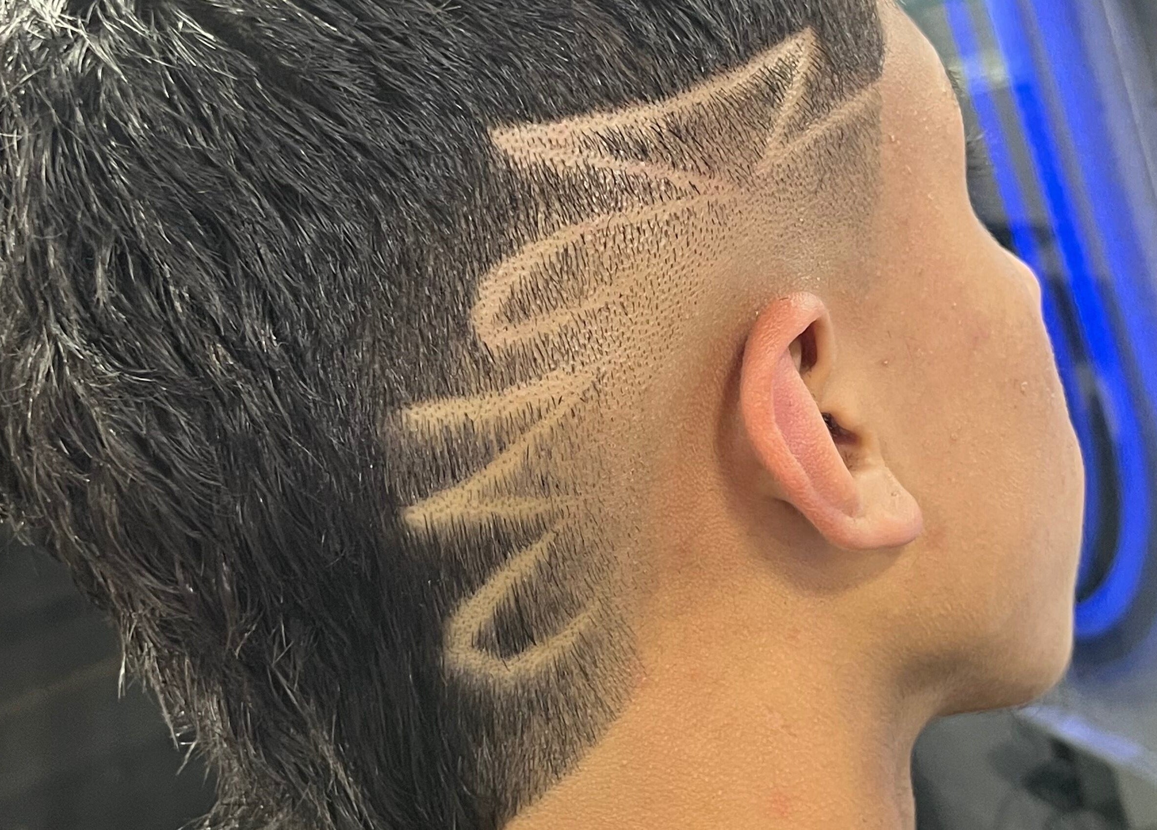 Corte de pelo creativo en Lady Barber💜, ubicada en Bogotá, D.c., Bogotá, D.c., CO.