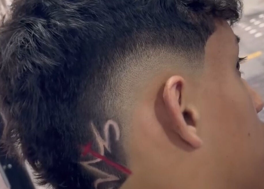 Corte de cabello con diseño moderno en Lady Barber💜, Bogotá, D.c., Bogotá, D.c., CO.