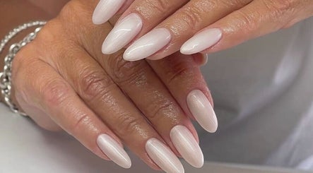 Elegant almond-shaped nails at Laque Nail Bar, Vancouver, British Columbia, CA.