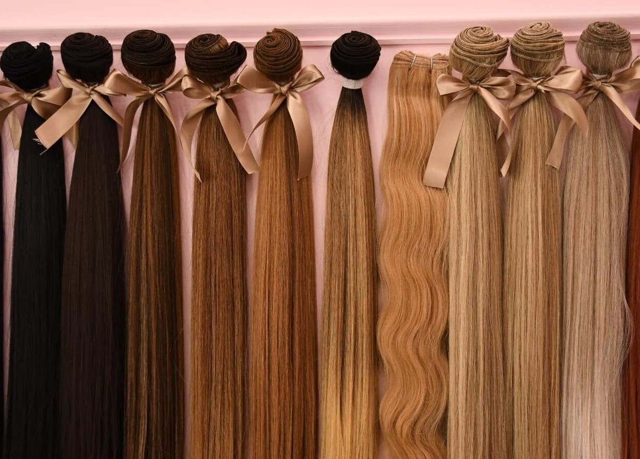 Extensiones de cabello en KC Beauty Salon, Saltillo, Coahuila De Zaragoza, MX, para un look impecable.