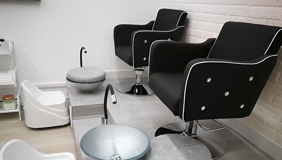 Área de pedicure moderna en Phusyon System Estética Regenerativa, Barcelona, Catalunya, ES.