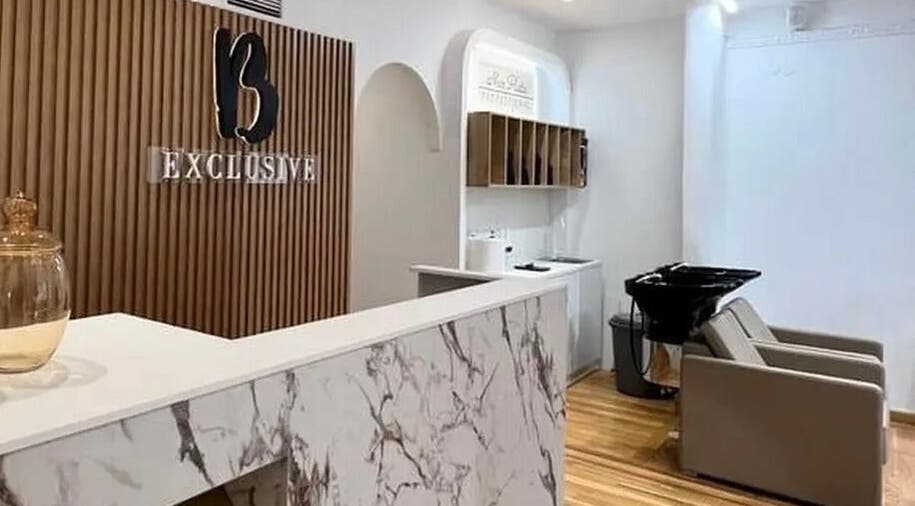 Το κομψό εσωτερικό του B Exclusive στη Θεσσαλονίκη, GR, με πολυτελείς ανέσεις και μοντέρνα διακόσμηση.