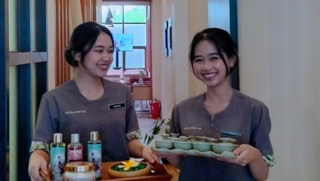 Friendly staff at MARTHA TILAAR SALON DAY SPA DEPOK, Jawa Barat, offer spa treatments with a smile.