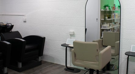 Cure Hair Studio billede 2