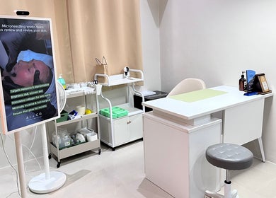 Ai Co. Infusion + Wellness Bar in Taguig offers a serene treatment nook for microneedling, rejuvenating your skin.