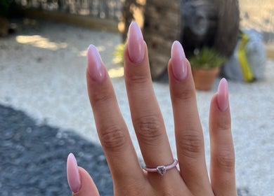 Uñas rosadas elegantes en Nails.Armero, Alcantarilla, Región De Murcia, ES.