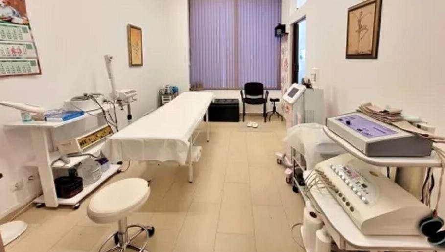 Интериор на Beauty Studio AB в София, Област София, BG с модерно оборудване и уютна обстановка.