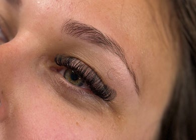 Eyelash extension close-up at Elegant Beauty By Lucy, Ashby-de-la-Zouch, England, GB.