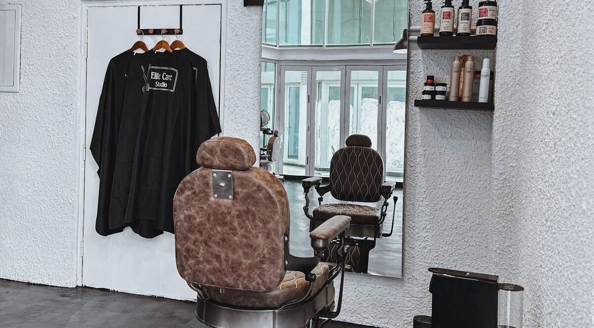 صالون Elite Care Studio الفاخر في الخبر، المنطقة الشرقية، SA. تجهيزات عصرية للجمال والاهتمام الشخصي.