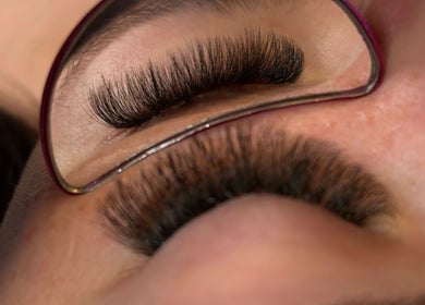 Close-up of flawless eyelash extensions at Lashedbymoniqueamelia, Hucknall, England, GB.