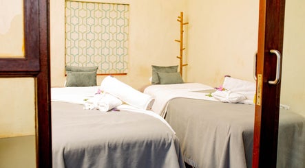 Relaxing twin beds setup at Vygenhoek Spa & Farmhouse, Dullstroom, Mpumalanga, ZA for ultimate relaxation.