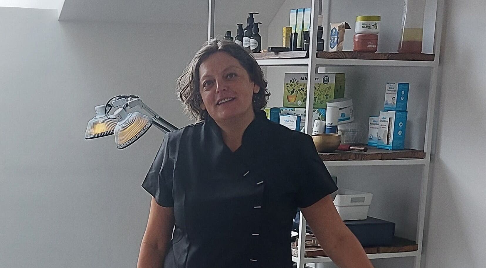 Behandelruimte bij Meldert in Hoegaarden, Vlaanderen, BE met wellnessproducten en specialist.