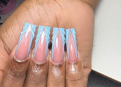 Stylish blue and pink acrylic nails at JNE Beauty, Rotterdam, Zuid-Holland, NL.