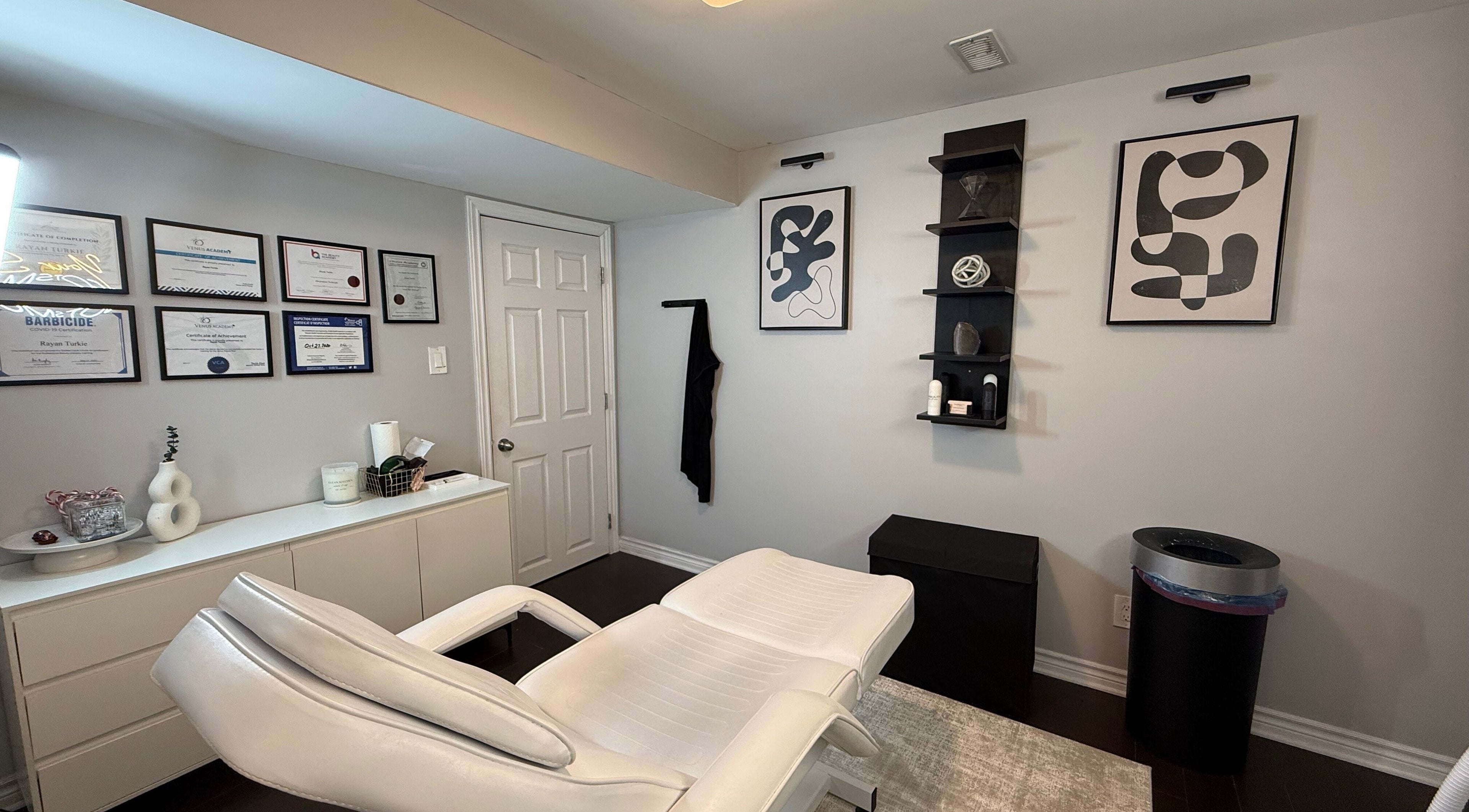 Elegant treatment room at RayanBeautyy - Ottawa offering comfort and style in Ottawa, Ontario, CA.