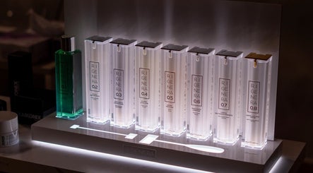 Prodotti skincare luminosi presso Concepts of Beauty, Udine, Friuli-venezia Giulia, IT.