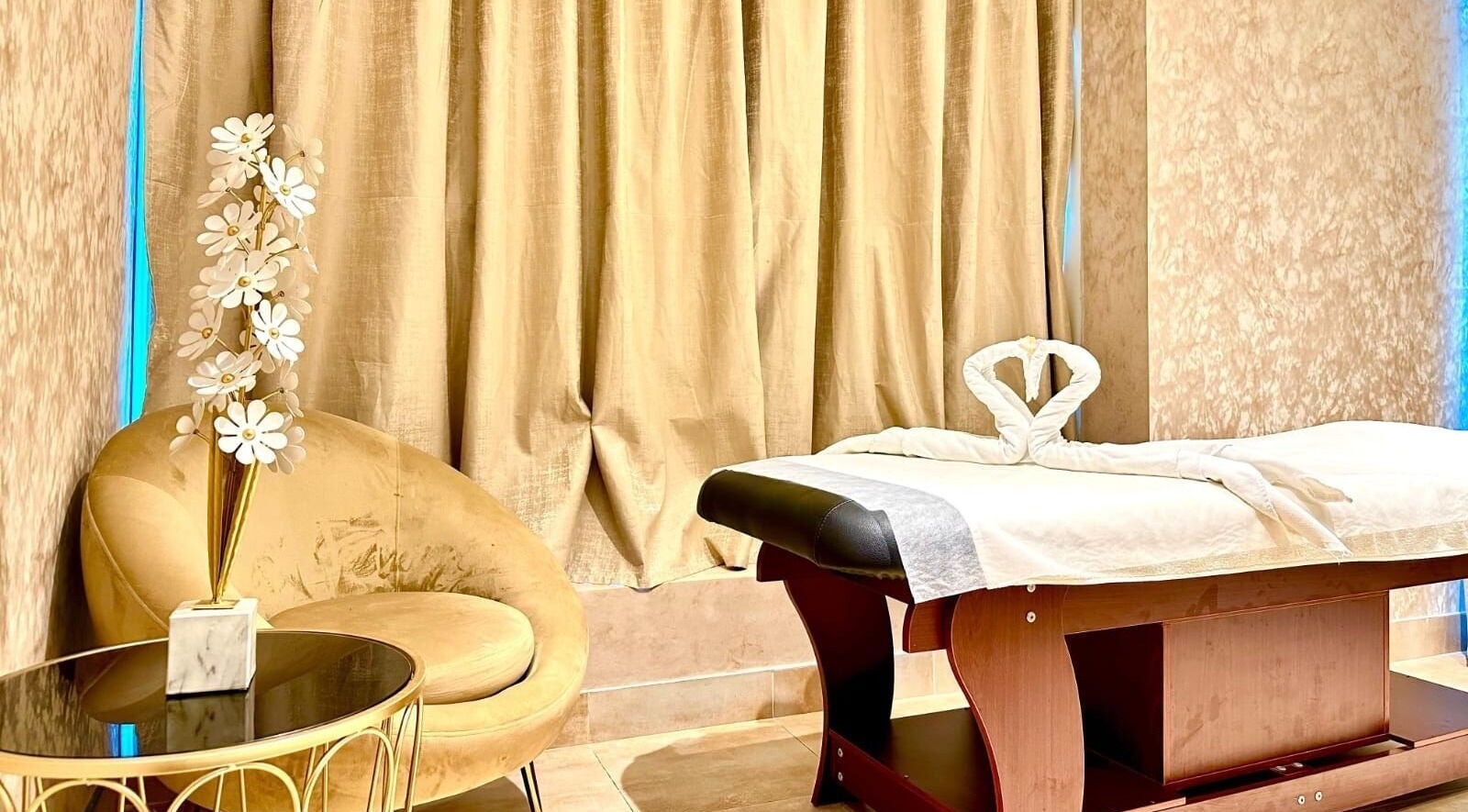 Elegant treatment room at Bustan Al Hana Ladies Salon, Dubai, Dubai, AE. Luxurious ambiance with serene decor.