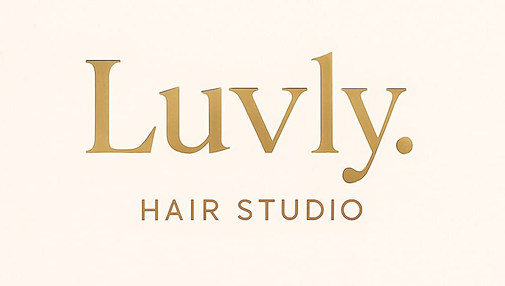 Logo elegante do Luvly.Hair Studio em Viana Do Castelo, Viana Do Castelo, PT.