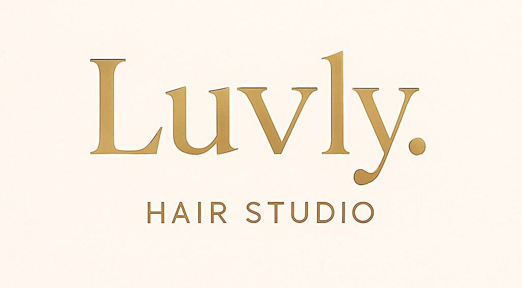 Logo elegante do Luvly.Hair Studio em Viana Do Castelo, Viana Do Castelo, PT.