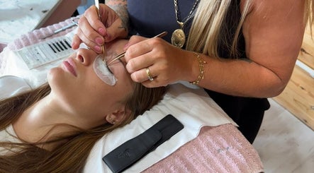 Eyelash extension application at Leeanne Woodford Beauty With Love, Crawley, England, GB.