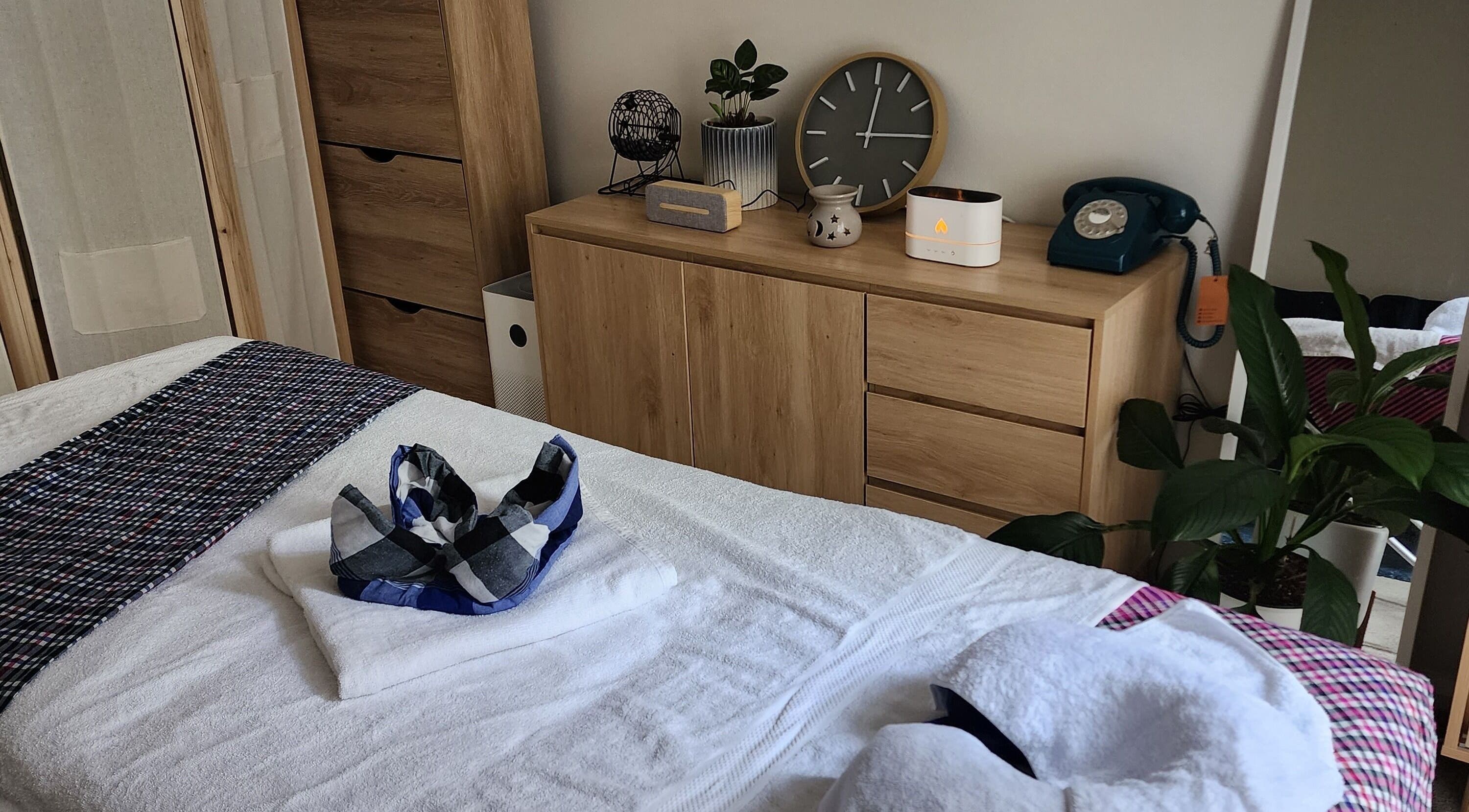 Relaxing massage room at Krist's Massage Studio (Private), Darlinghurst, New South Wales, AU with cozy decor.